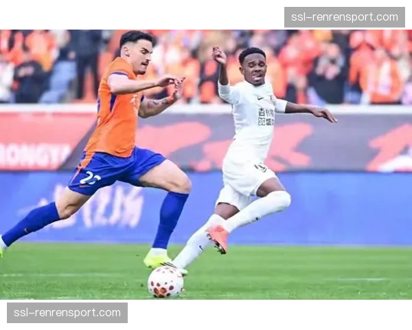 【2026年4月中超联赛·赛后·复盘战术复盘：解析山东泰山如何用“不对称”进攻阵型撕开对手防线